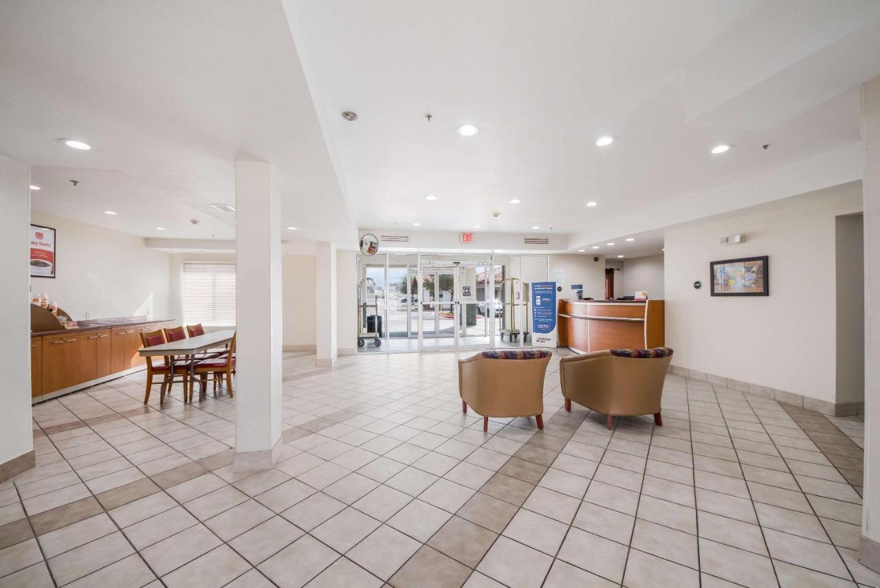 Econo Lodge Laredo Zewnętrze zdjęcie