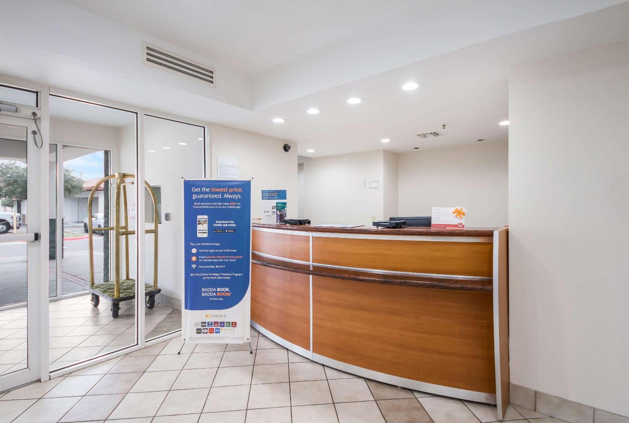 Econo Lodge Laredo Zewnętrze zdjęcie