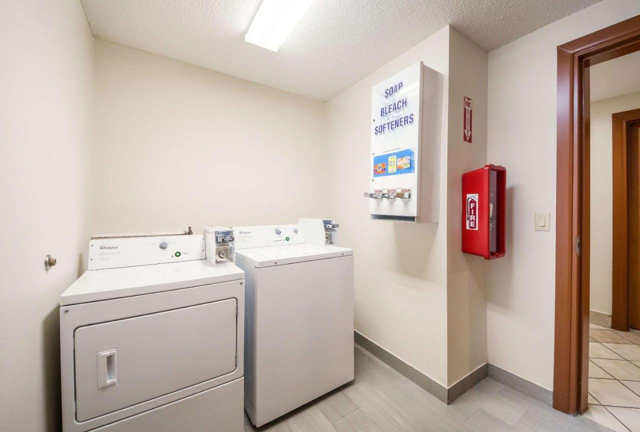 Econo Lodge Laredo Zewnętrze zdjęcie
