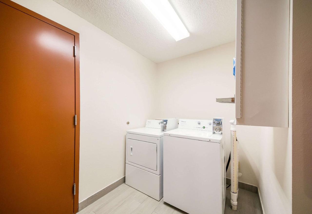 Econo Lodge Laredo Zewnętrze zdjęcie
