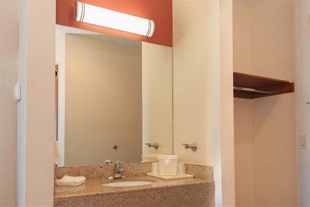 Econo Lodge Laredo Zewnętrze zdjęcie
